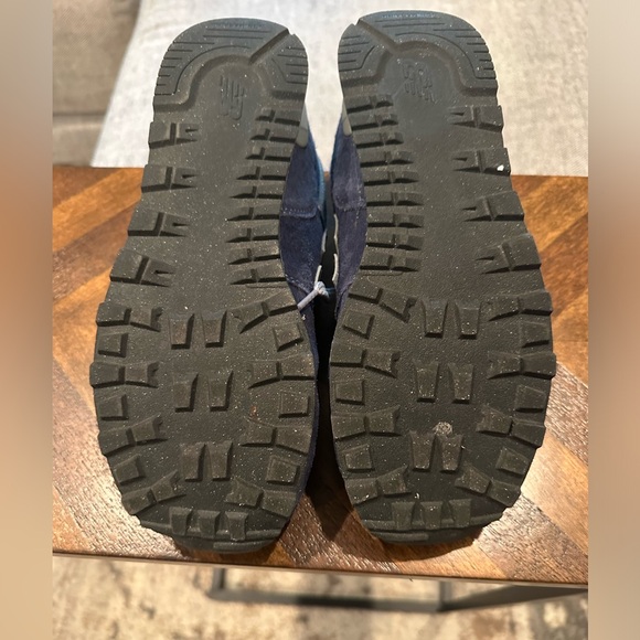 EUC Big kids size 6.5 New Balance 574 Navy Blue - Picture 6 of 7